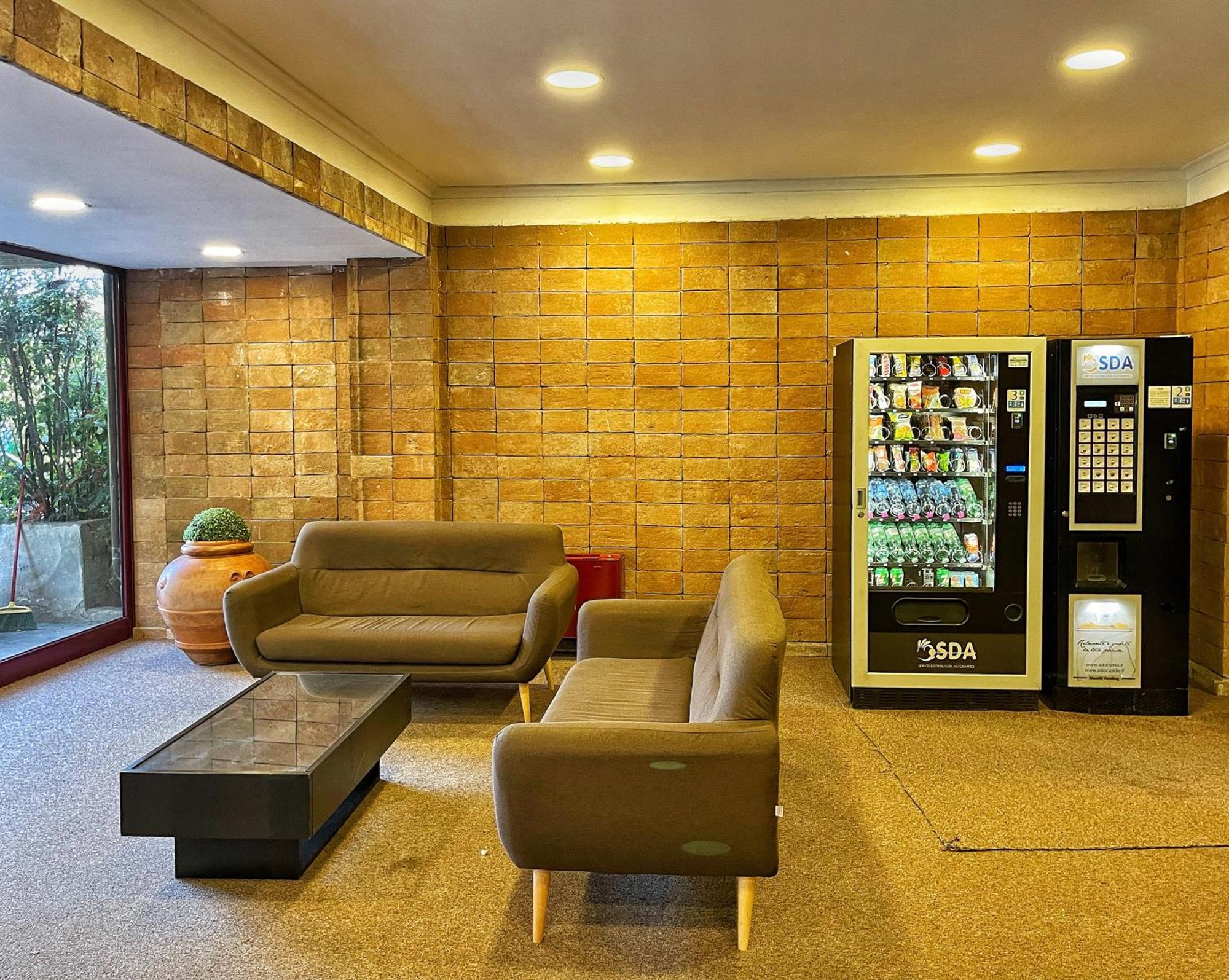 Modern Apartment 10 Min Vatican Parking&Pool 로마 외부 사진